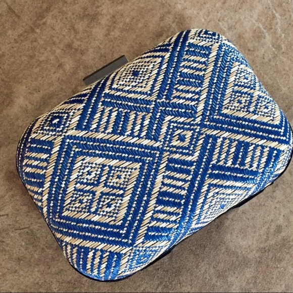 *CLOSING BOUTIQUE* - Picture 2 of 7